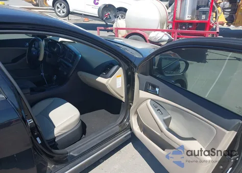 2013 Kia Optima Hybrid Lx z USA, uszkodzony, nr VIN KNAGM4AD2D5059133